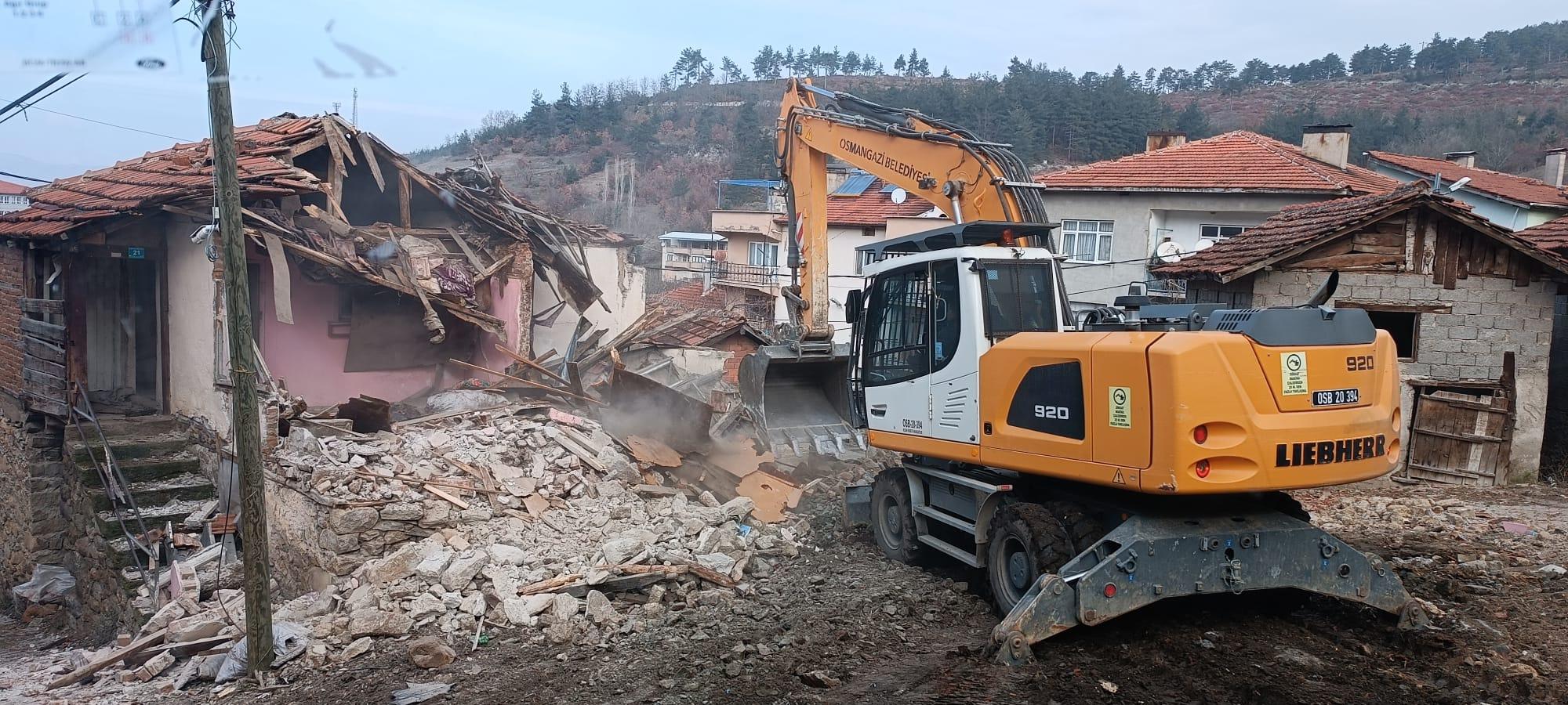 Osmangazi Belediyesi’nden Metruk Binalara Büyük Darbe: Vatandaşları Tehlike Altında!