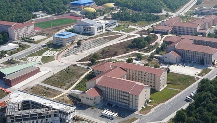 Abant İzzet Baysal Üniversitesi’nde Hekimlik Andı’ndaki “Cinsel Yönelim” Sözüne Yasak!