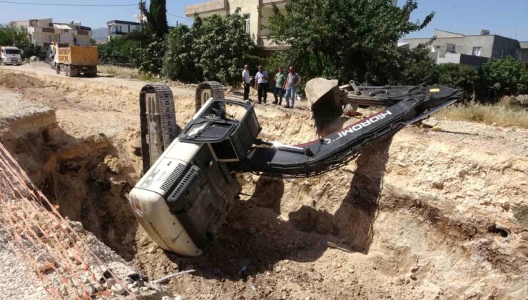 Adıyaman’da İş Makinesi Kaza Yaptı