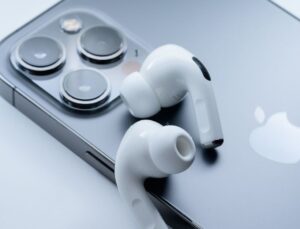 Airpods Kulaklıklardaki Güvenlik Açığı Kapatıldı