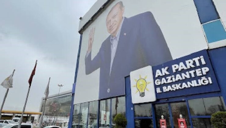 AKP’de 4 Ayda Üç Başkan Değişti