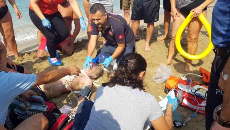 Alanya’da Boğulan Adam Hayata Döndürüldü