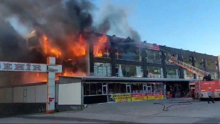 Amasya’da Bir Alışveriş Merkezinde Çıkan Yangın Söndürüldü