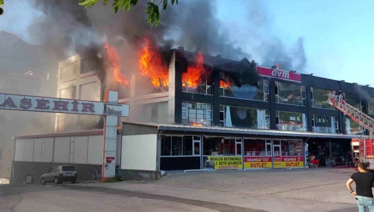 Amasya’da İstanbul Meskenim Avm’de Yangın Çıktı