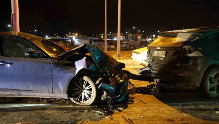 Antakya’da Otomobil Kazası: 1 Yaralı