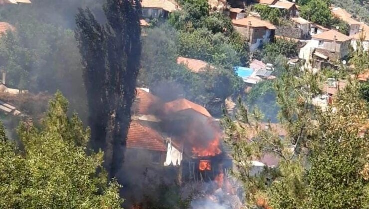 Aydın Bozdoğan ve Koçarlı İlçelerinde Çıkan Yangınlar Konutlara Zarar Verdi