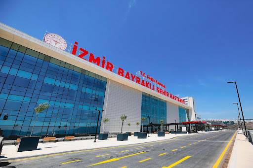 Bayraklı Şehir Hastanesi İzmir Halkının ve Sağlık Çalışanının Kimyasını Bozdu ! 