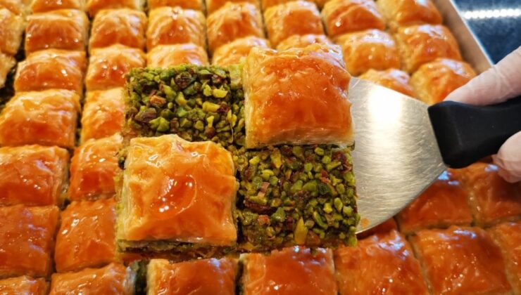 Bayramda Hepsi Mercek Altına Alındı: Baklavacı ve Şekerciler İçin Mesai Sürüyor