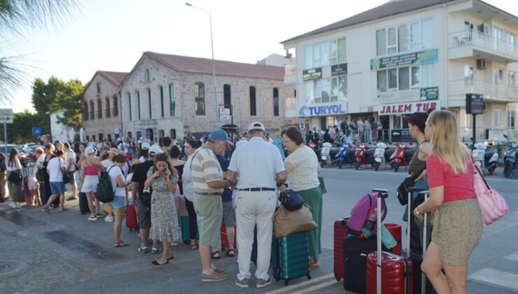 Bayramda Midilli’ye Akın Ettiler