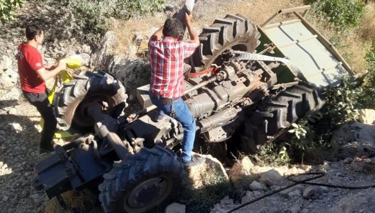 Besni’de Devrilen Traktörün Sürücüsü Yaralandı