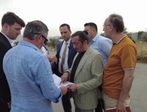 Bornova Belediyesi, Kara Nakliyecileri Sitesi’nin Bitişiğinde Tır Garajı Düzenlemesi Yapıyor