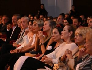 Bursa Devlet Tiyatrosu Tüm Ödülleri Topladı