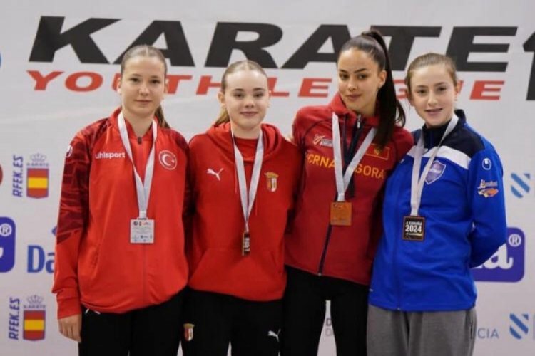 Bursa Nilüferli Karate Grubu İspanya’dan Madalyalarla Döndü