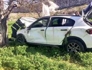 Bursa’da Cenazeye Gidenleri Taşıyan Araç Şarampole Yuvarlandı, Ölü Sayısı 2’ye Yükseldi