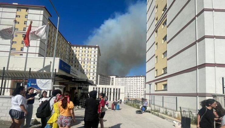 Bursa’da Korkutan Yangın! Uludağ Üniversitesi’ndeki Yurtlar Boşaltılıyor