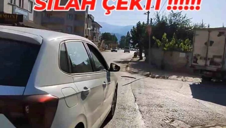 Bursa’da Motosiklet Şoförüne Silah Doğrultma Olayı