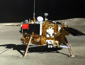 Çin, Ay’ın Uzak Tarafından 2 Kilo Numune Topladığını Açıkladı