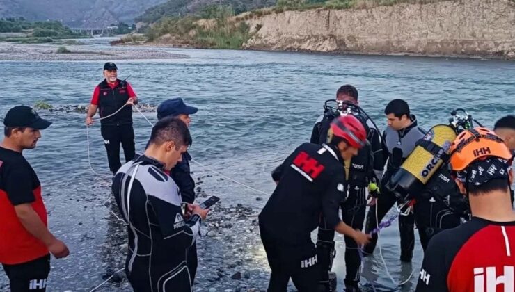 Dengesini Kaybedip Düştüğü Çaydan Cesedi Çıkarıldı!