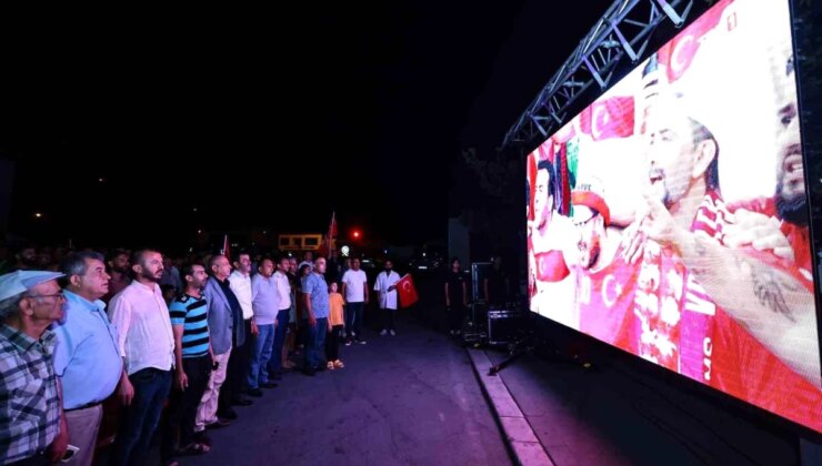 Denizlililer, 2024 Avrupa Futbol Şampiyonası’nda Çekya’yı 2-1 Yenerek A Milli Futbol Grubu’nu Büyük Ekrandan Takip Etti