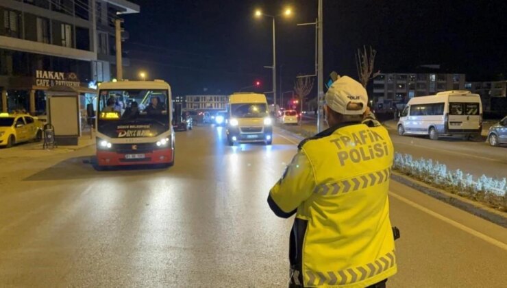 Düzce’de Yapılan Kontrolde Binlerce Araç Şoförüne Ceza Uygulandı