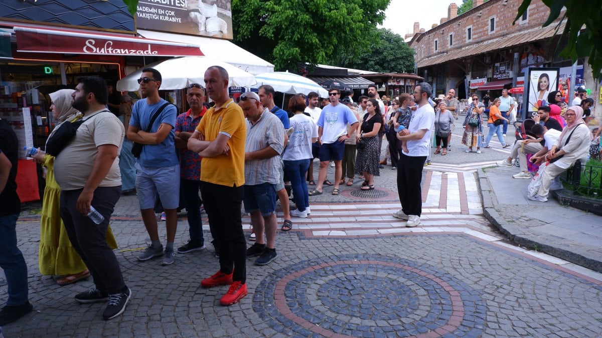 edirnede tava cigercilerde uzun kuyruklar olustu 0 CndPGMFw