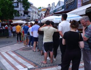 Edirne’de Tava Ciğercilerde Uzun Kuyruklar Oluştu