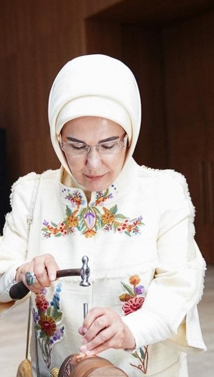 emine erdogan anadoludakiler projesinin tanitimina katildi 9 jqN4OYPX