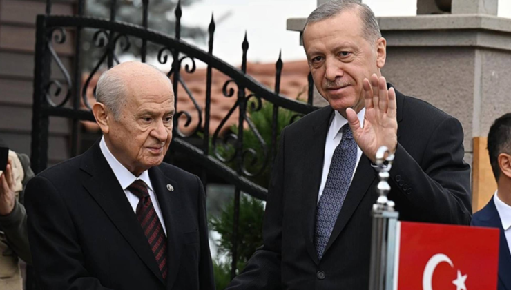 Erdoğan ve Bahçeli Görüşecek İddiası: İttifak ve İç Çekişmeler Gündemde