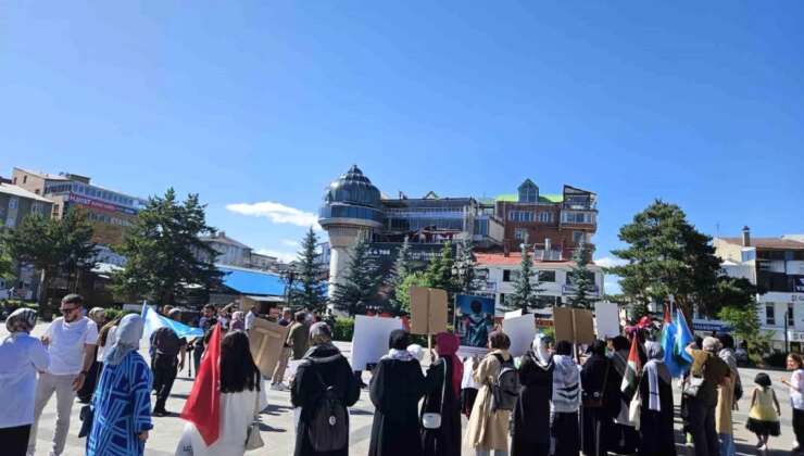 Erzurum’da İsrail’in Gazze’ye Taarruzlarını Protesto Eden Sessiz Yürüyüş Devam Ediyor