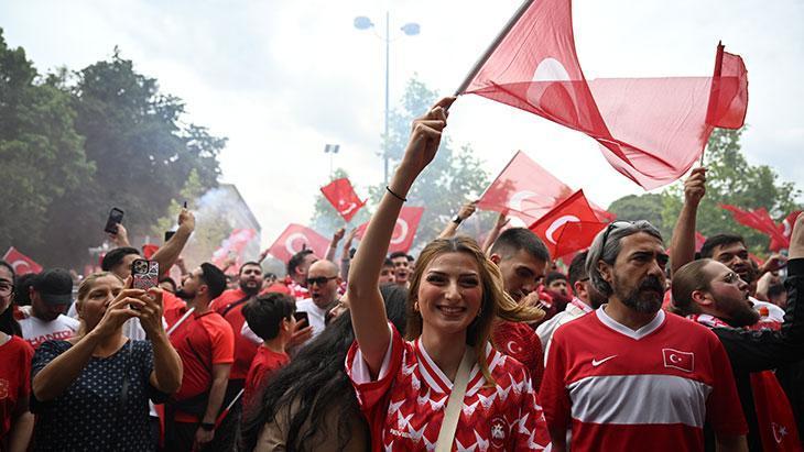 EURO 2024 Coşkusu! Türk Taraftarlar, Dortmund’u İnletti