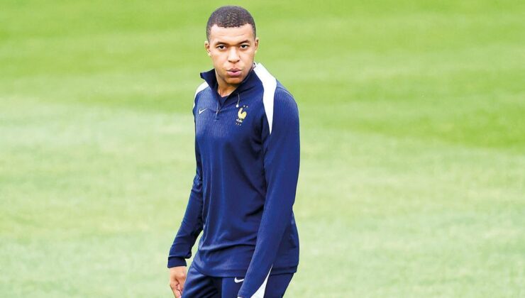 Fransız Milli Oyuncu Tartışma Çıkardı… Mbappe’den Sandık Mesajı: Aşırı Sağa Oy Vermeyin