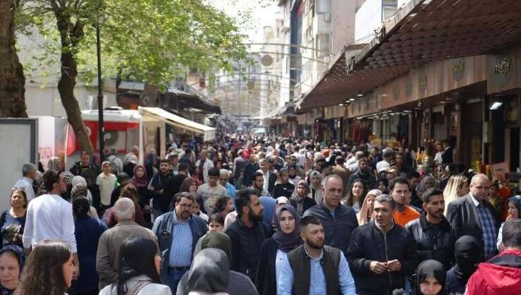 Gaziantep’te 41 STK’dan ‘Suriye Göçü’ Açıklaması: Yaşam Çekilmez Hale Gelmekte, Halkımız Feveran Etmektedir; 20 Yılda Kentin Nüfusunun Yarısı Suriyeli Olacak!