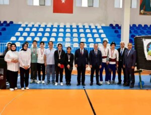 Hacılar’da Spor Salonu Yenilendi ve Genişletildi