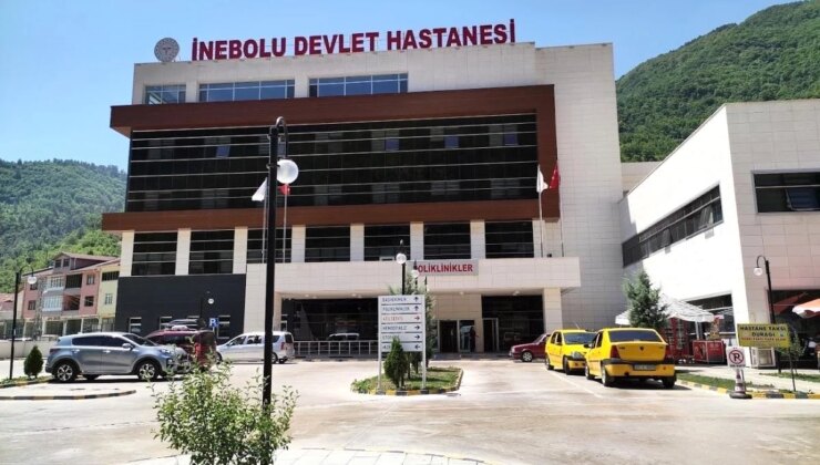 İnebolu’da Denizde Boğulma Tehlikesi Geçiren İki Kişi Kurtarıldı