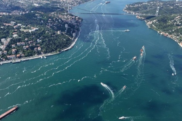 İstanbul Boğazı Köpükle Doldu! Müsilaj Geri Mi Geliyor?