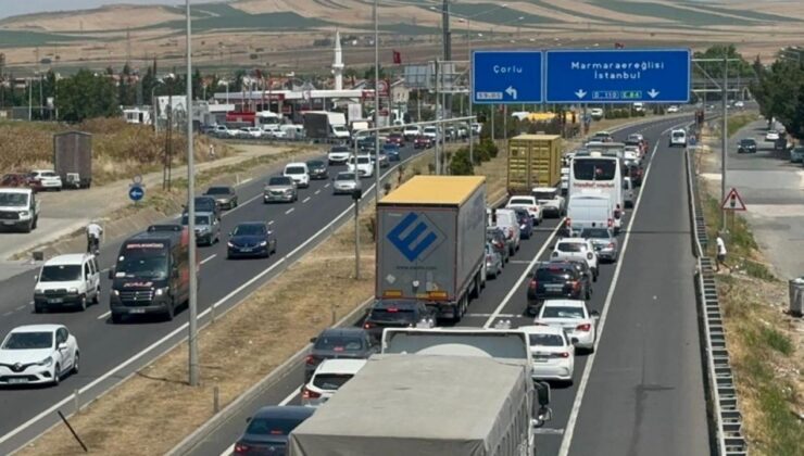 İstanbul’a Dönüş Zahmeti Devam Ediyor! Tatil Sonrası Trafikte Son Durum