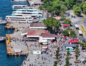 İstanbul’un Tarihi Yerlerinde Bayram Yoğunluğu Yaşanıyor