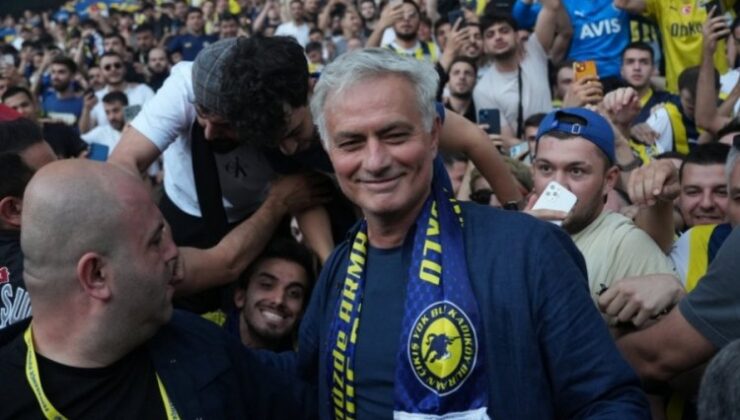 Jose Mourinho İki Eski Real Madrid’liyi İstedi