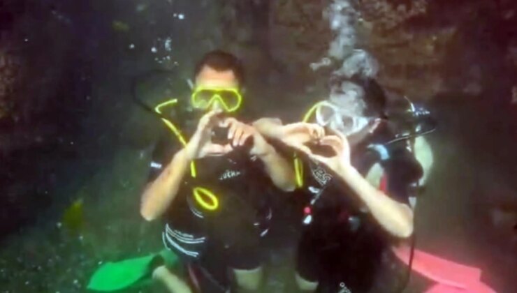 Karadeniz’in Mavi Sularında Evlenme Teklifi