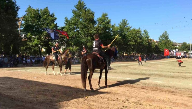 Kocaeli’de Düzenlenen Cirit Şöleni Nefesleri Kesti