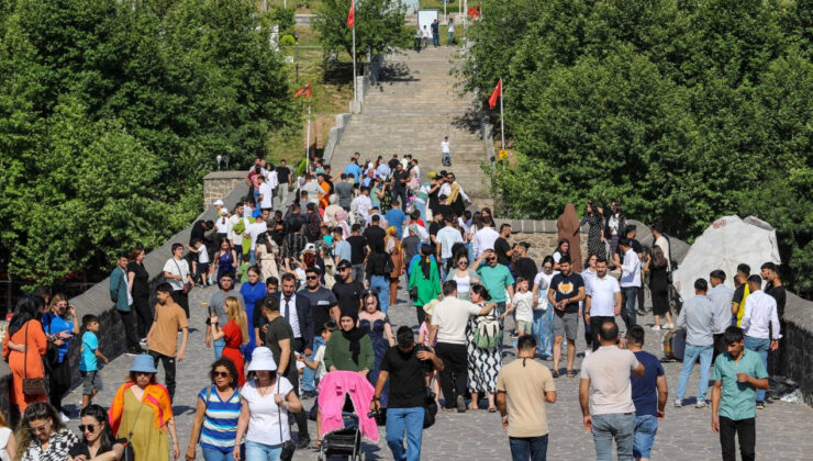 Medeniyetler Kenti Diyarbakır’da Bayram Tatili Hareketliliği Yaşandı