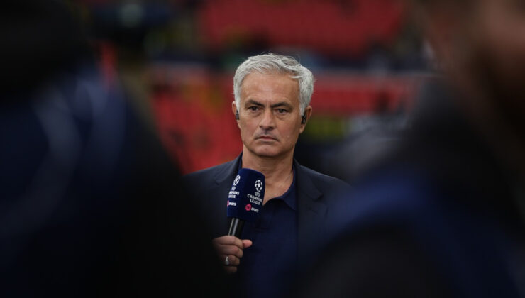 Mourinho’dan ‘1. Gün’ Mesajı: Fenerbahçe Eşofmanlarıyla Fotoğraf Paylaştı