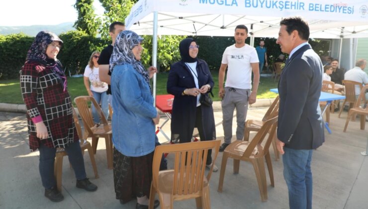 Muğla Büyükşehir Belediyesi, Vatandaşların Problemsiz Bir Bayram Tatili Geçirmesi İçin Mesai Yaptı