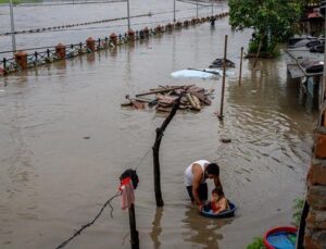 Muson Yağmurları  Toprak Kaymasına Neden Oldu! Nepal’de 9 Can Kaybı