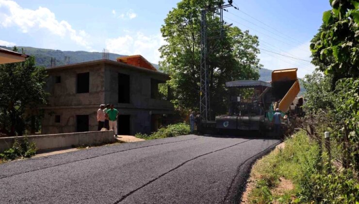 Ordu Büyükşehir Belediyesi Aybastı İlçesinin İlişki Yolunu Sıcak Asfaltla Buluşturuyor