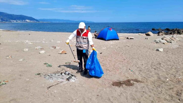 Ordu Büyükşehir Belediyesi Kıyı ve Plajlarda Temizlik Çalışmaları Yapıyor