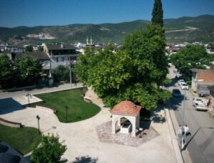 Osmanlı’nın İlk Müderrisinin Mezarının Yeri Tescillenerek Etrafı Düzenlendi