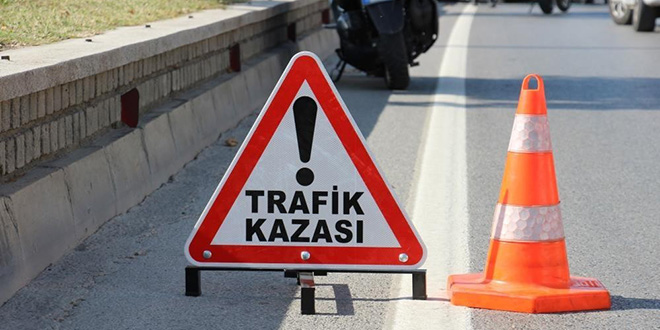 Otoyolda Tırdan Düşen Piknik Tüpü Kazaya Neden Oldu: 1 Ölü, 3 Yaralı