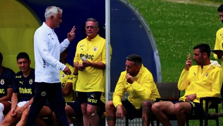 Petrolul Ploiesti Futbolcularının Mourinho ile Fotoğraf Çektirme Sırası