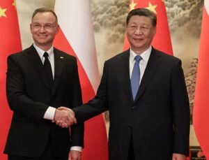 Polonya Cumhurbaşkanı Duda ile Çin Devlet Başkanı Xi Bir Araya Geldi